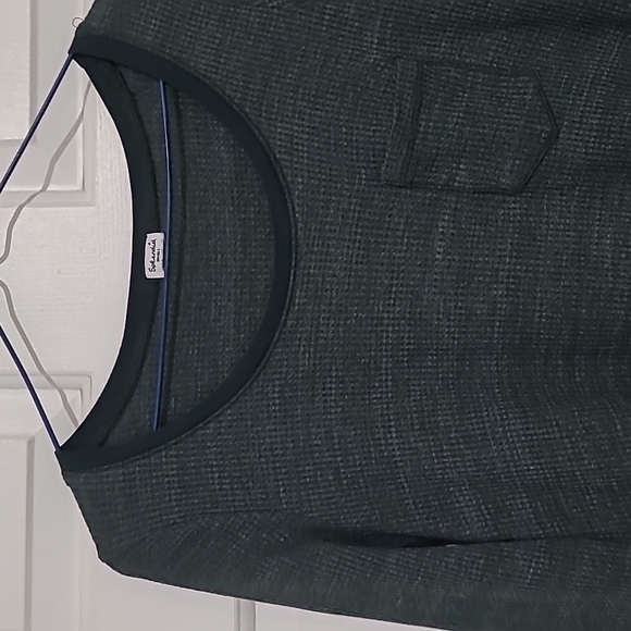 Splendid Green Round Neck Waffle Knit Flowy Hem Long Sleeve Thermal Top - Picture 3 of 7